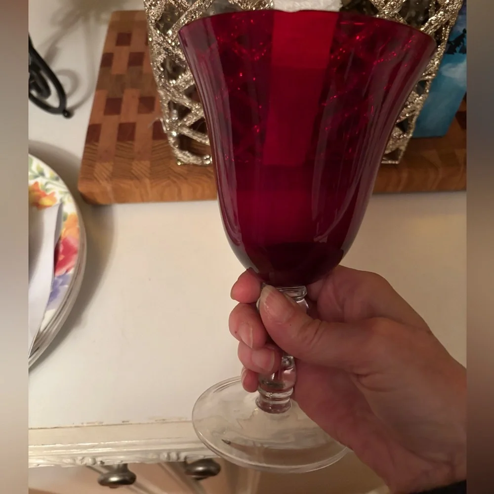 Elegant Red & Clear Bell Shape Wine Glass Set